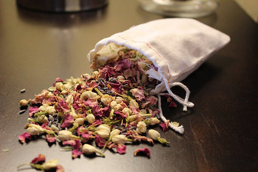 Sexy Organic Bath Tea – Sensual Aromatherapy Herbal Soak